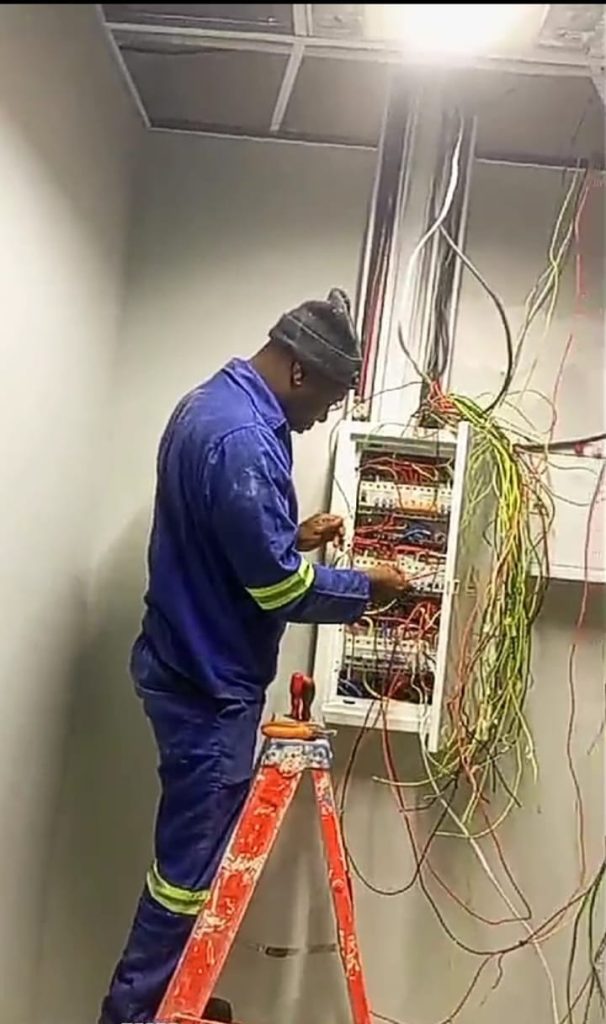 Electrician in Parklands Cape Town